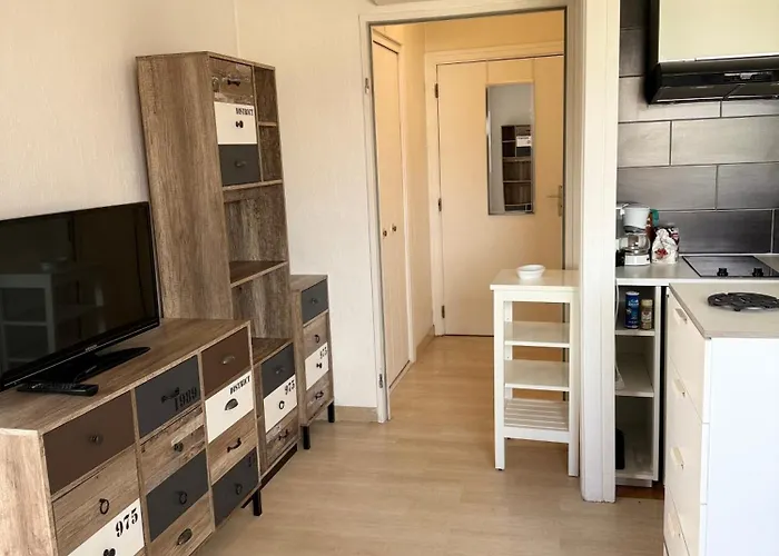 Dernier Etage Vue Avec Parking Et Piscine *